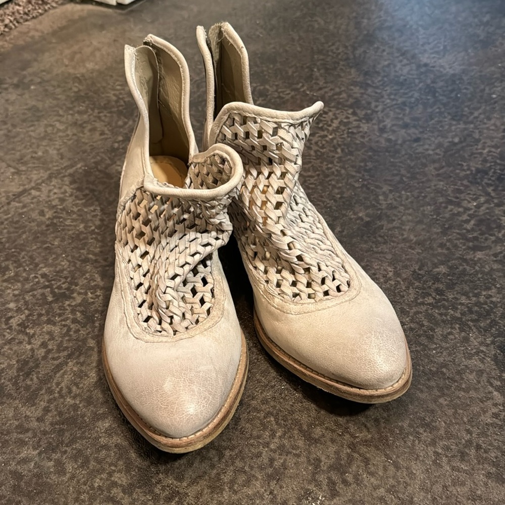 Very Volatile Bootie